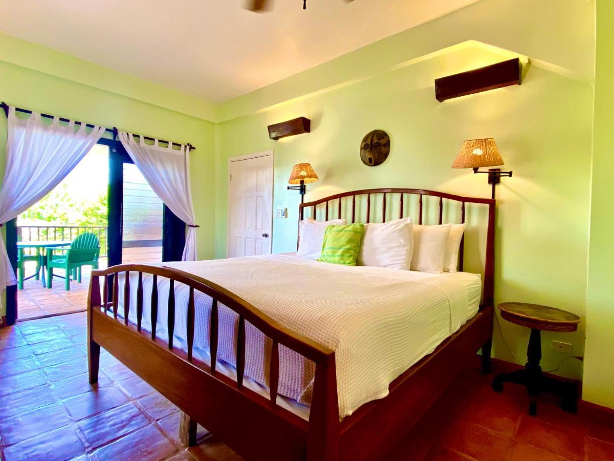 Tranquility Beach Suites Placencia Ngoại thất bức ảnh